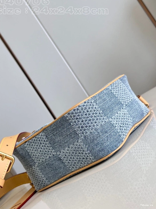 Affordable Chess LOUIS VUITTON Messenger-24*24*8CM 0812